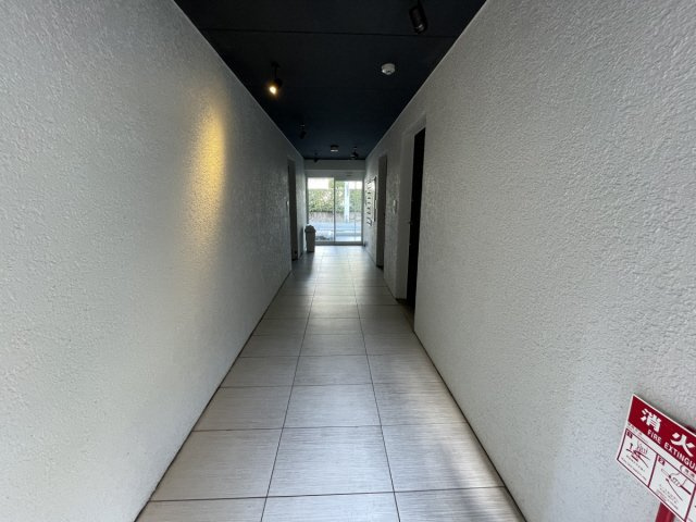 レグルス甲南山手のエントランス