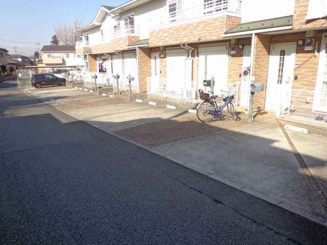 【駐車場】