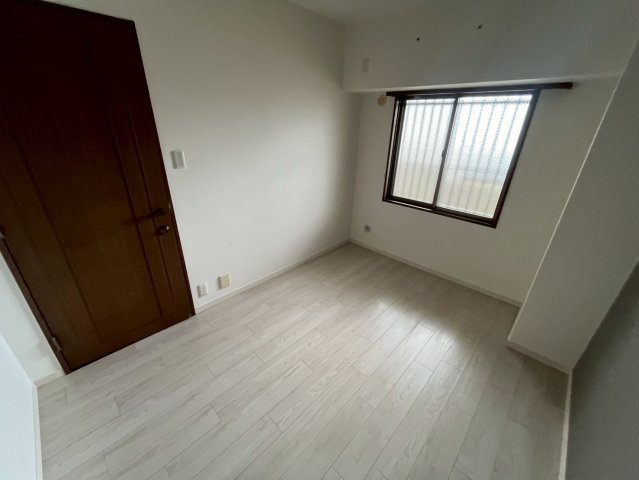 ラモール芦屋の居間・リビング
