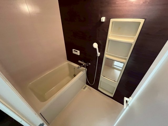 ラモール芦屋の浴室