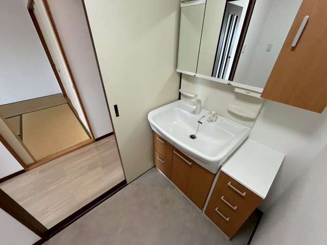 ラモール芦屋の洗面所