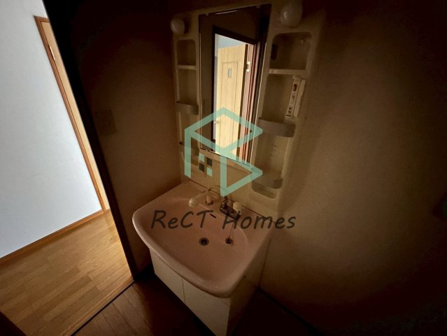 イーストアベニューの洗面所