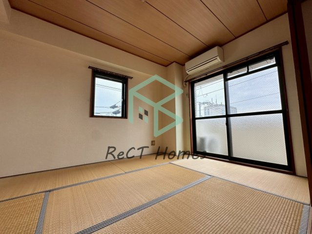 イーストアベニューの和室