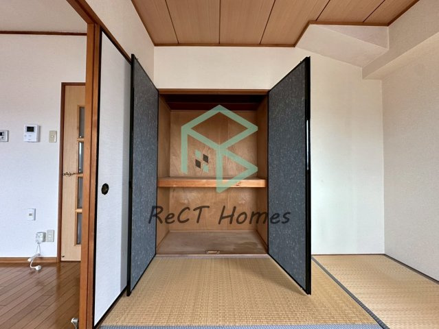 イーストアベニューの収納