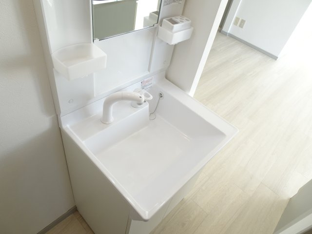 サンビレッジ築捨の独立洗面台