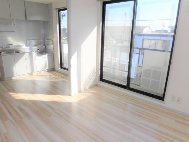 サンビレッジ築捨の居間・リビング|イメージ写真