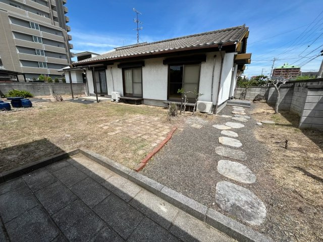 坂出市旭町　ミサワホーム施工平屋戸建　敷地面積約８９坪の庭