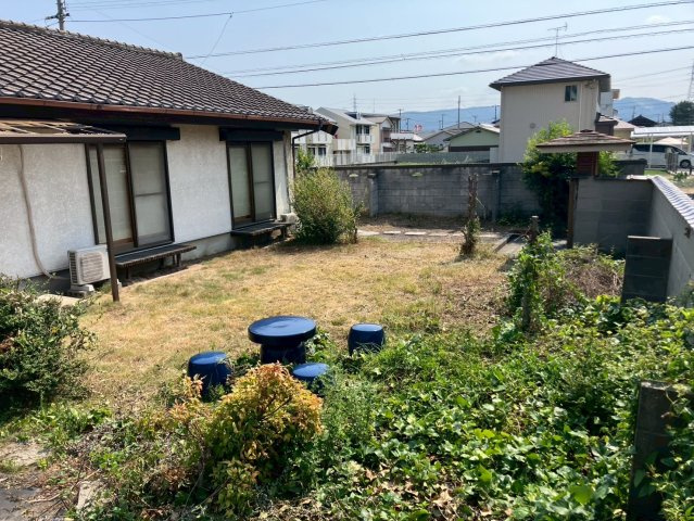 坂出市旭町　ミサワホーム施工平屋戸建　敷地面積約９４坪の庭|簡単な家庭菜園も楽しめるお庭です