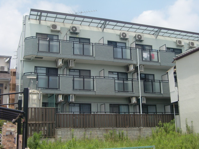 メゾンフレールの外観