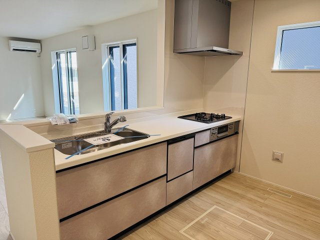 八王子市　台町　新築一戸建て　２４ー２期のキッチン|～使い勝手の良いシステムキッチン～