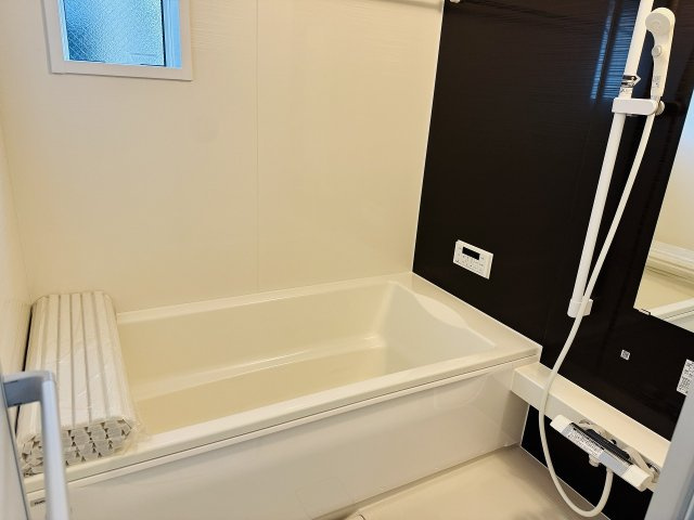 八王子市　台町　新築一戸建て　２４ー２期の浴室|～のびのびくつろげるバスルーム　１日の締めくくりに癒やしのバスタイムを～