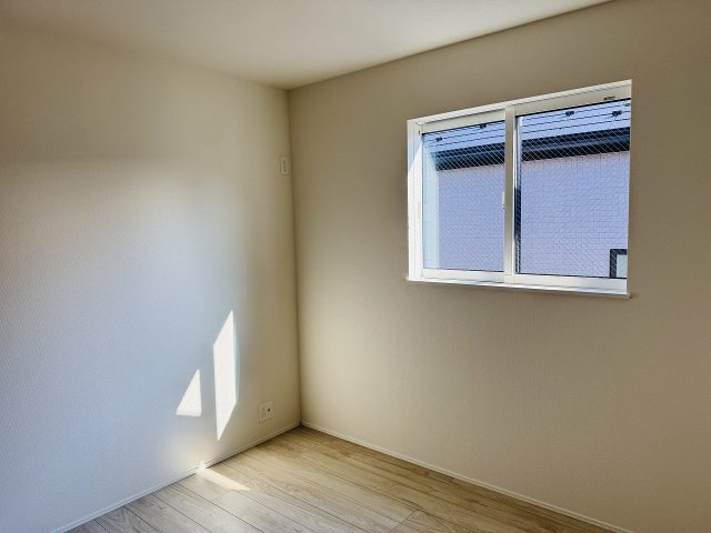 八王子市　台町　新築一戸建て　２４ー２期の洋室|～2階5.2帖の洋室です～