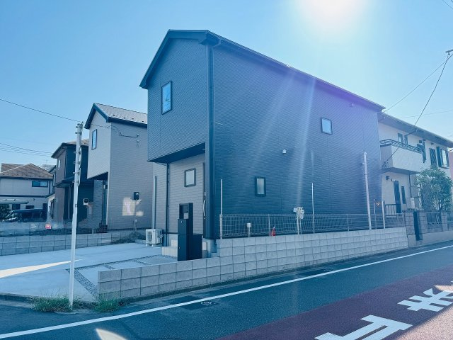 八王子市　台町　新築一戸建て　２４ー２期の外観|～西八王子徒歩17分　小学校徒歩1分　並列2台駐車可能カースペース付き～