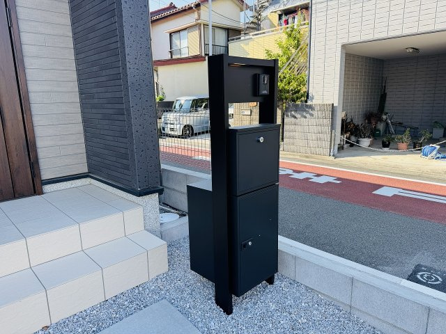 八王子市　台町　新築一戸建て　２４ー２期の展望|～不在時の荷物受け取りに大変便利な宅配BOX～
