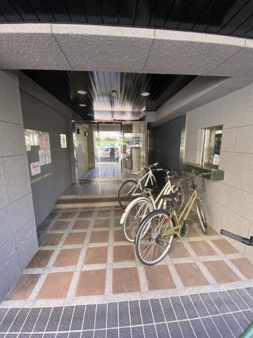 フローリッシュ大濠の駐輪場