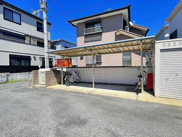 レオパレスクレール　ヨシノのその他共用部分|自転車置場