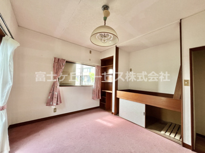 【子供部屋】 | 磐田市海老島　平屋中古住宅 | 造り付けの子供用ベッドがついています