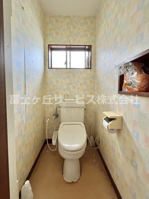 【トイレ】 | 磐田市海老島　平屋中古住宅 | コンパクトで使いやすいトイレです
