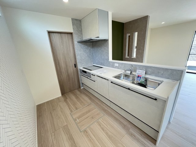 【キッチン】 | 福岡市早良区野芥6丁目BH　1号地（全1棟）【仲介手数料無料・0円】 | 現地写真。