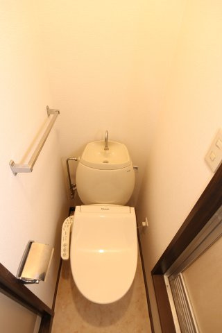 【トイレ】 | 第1コーポおがた | 別部屋の写真です