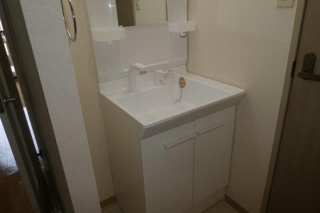 フローレ水江の独立洗面台|シャンプードレッサー