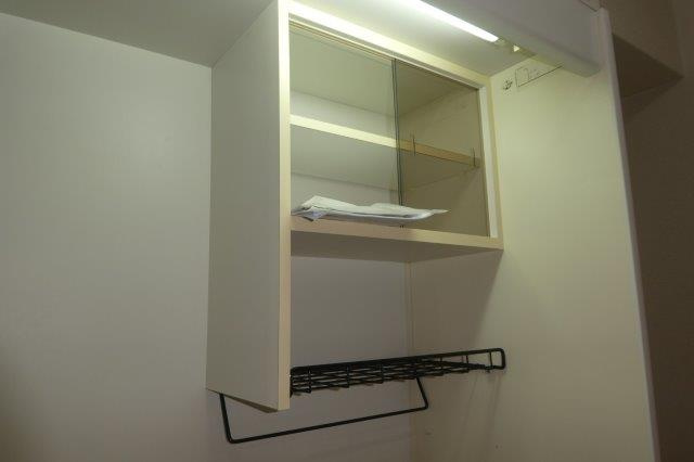 フローレ水江のキッチン|キッチン上収納