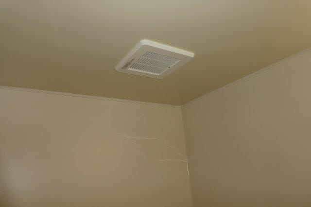 フローレ水江の浴室|浴室換気扇