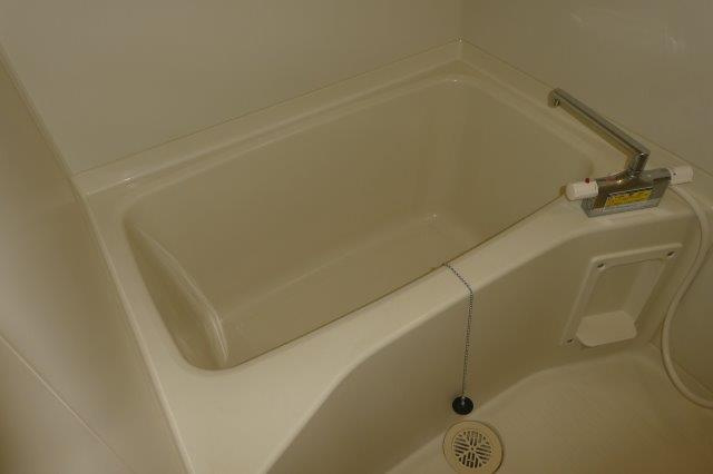 フローレ水江の浴室