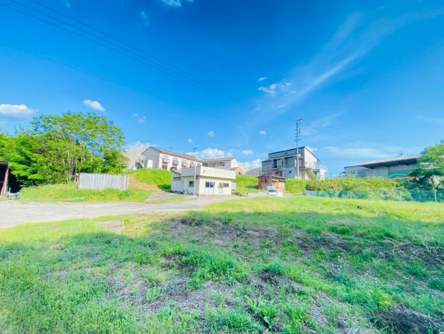 岡町貸倉庫の駐車場
