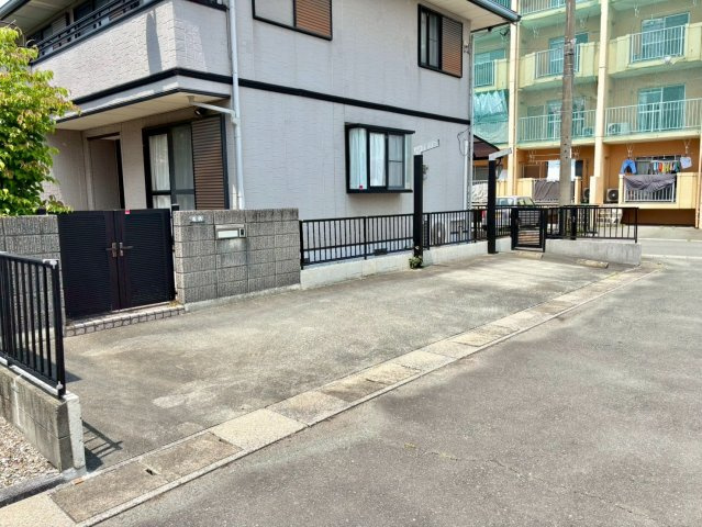 柳川市下宮永町の中古一戸建の駐車場