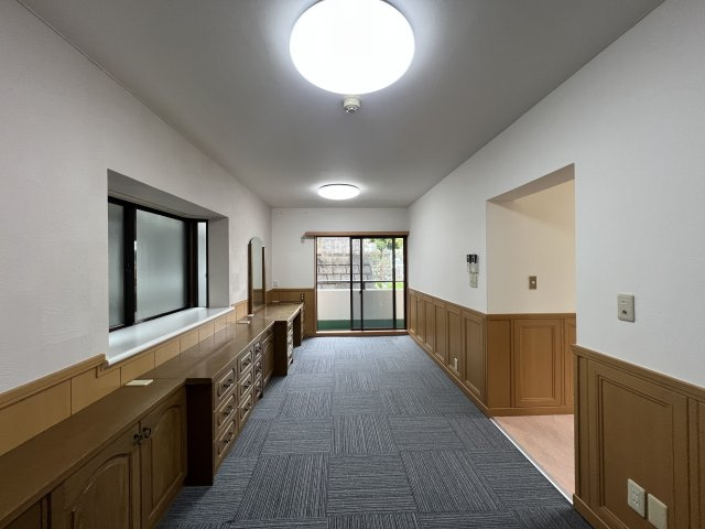 サウナ×ルーバルあります！整いリフォーム【保土ヶ谷区峰岡町】中古戸建の洋室|きれいな洋室です