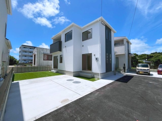 ハートフルタウンうるま市赤野　B号棟の外観