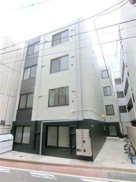 イスフールの外観