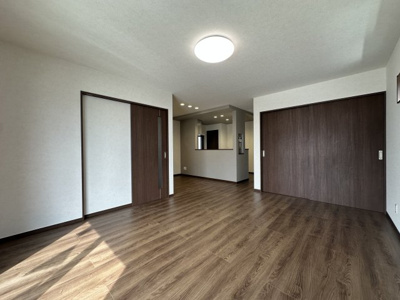 【居間・リビング】