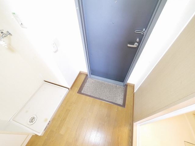 レオパレス冨田の玄関|きれいな玄関です