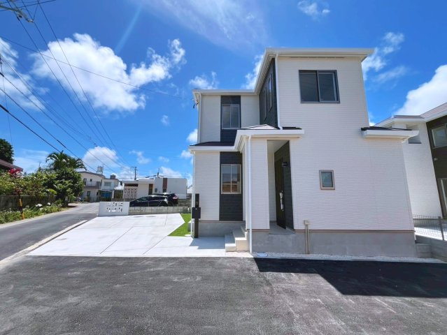 ハートフルタウンうるま市赤野　D号棟の外観