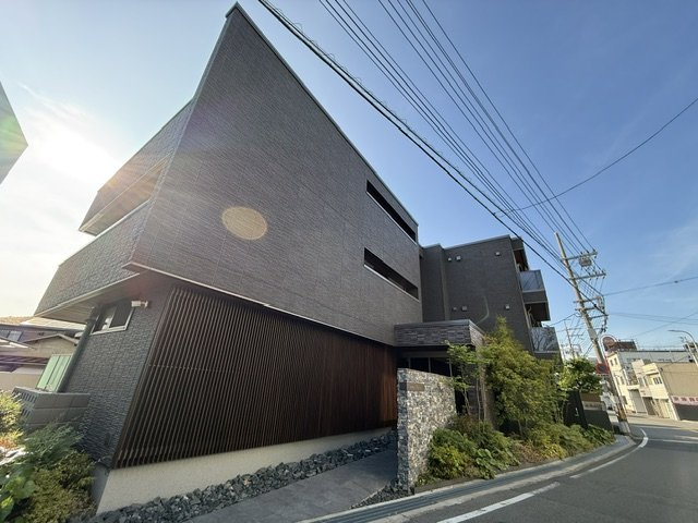 シャーメゾン豊中の外観