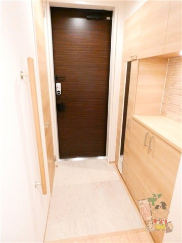 キャステルガーデンの玄関