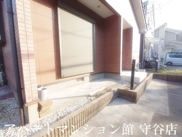 日野住宅きぬの里の庭