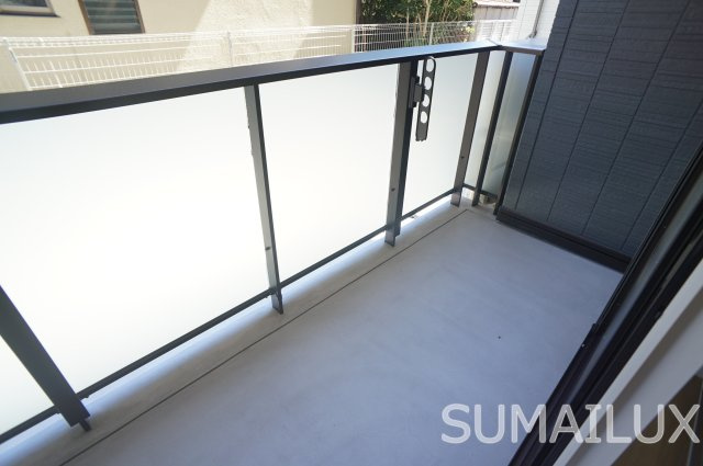 熊本市中央区春竹町大字春竹のアパートのバルコニー