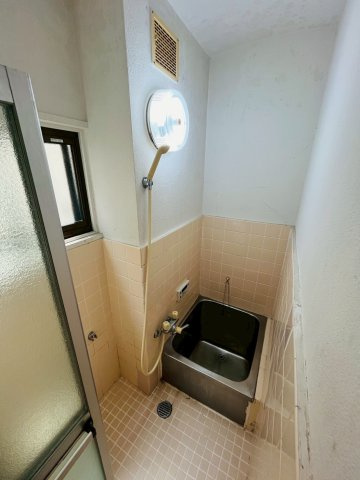 旭が丘3丁目貸家の浴室