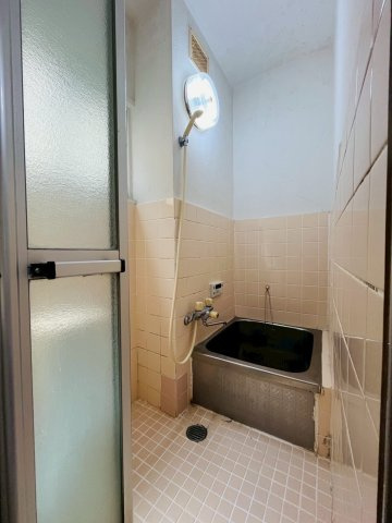 旭が丘3丁目貸家の浴室