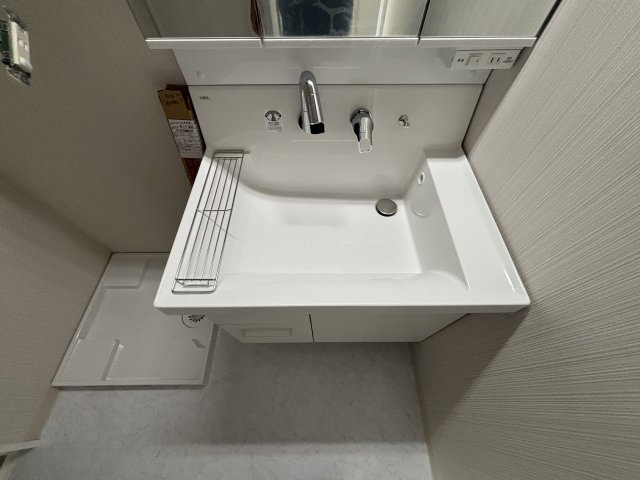 クリオ平塚六番館の独立洗面台