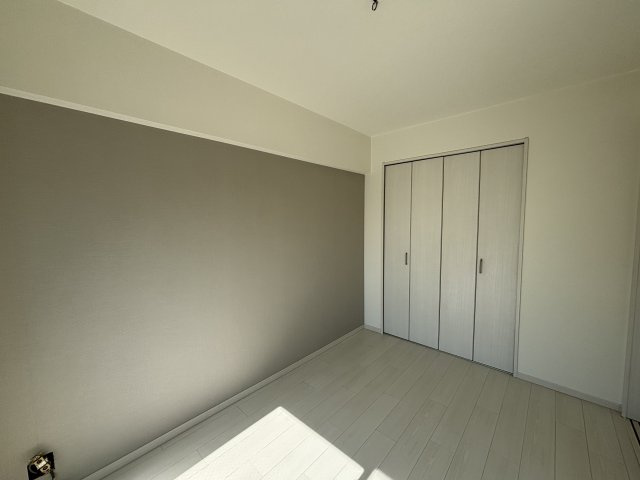 クリオ平塚六番館の洋室