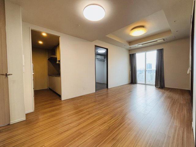 リビング部分にはビルドインエアコン完備です。