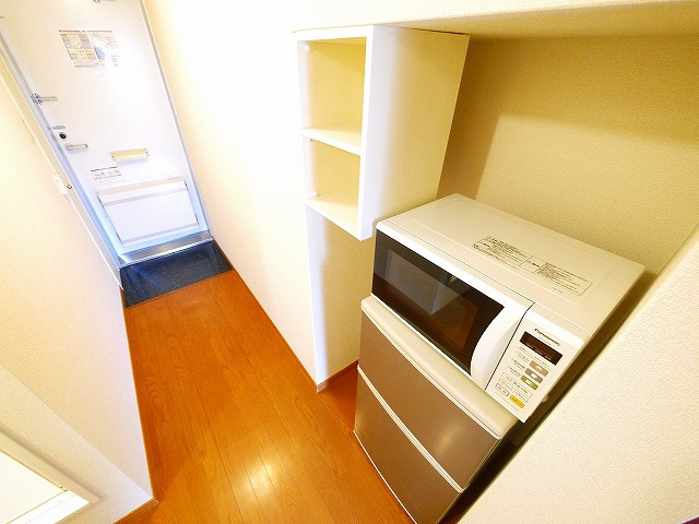 レオパレスＳＨＯＷのキッチン|コンパクトなキッチンで掃除もラクラク