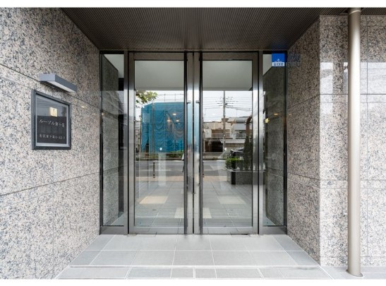 ルーブル東十条のエントランス