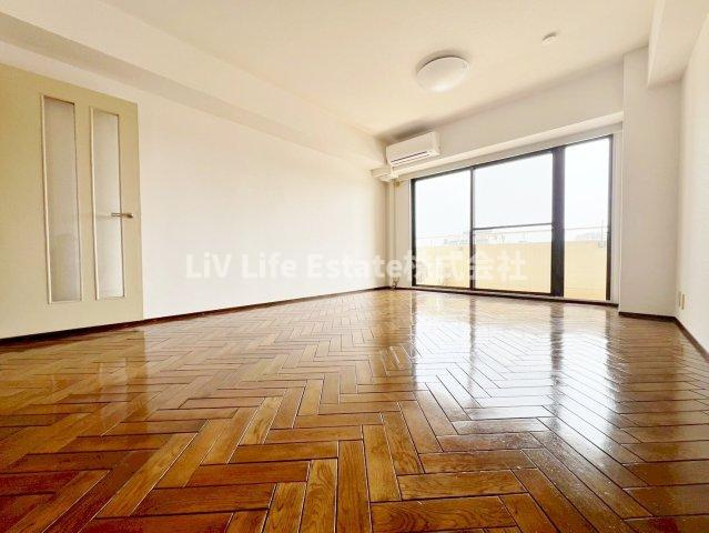 一橋学園ガーデニアの居間・リビング