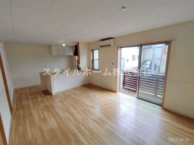 OUR HOUSEの居間・リビング