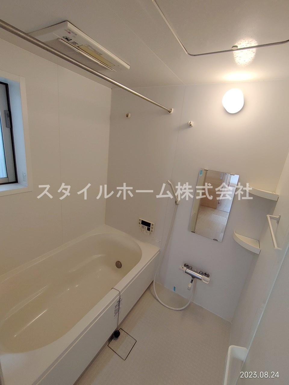 OUR HOUSEの浴室